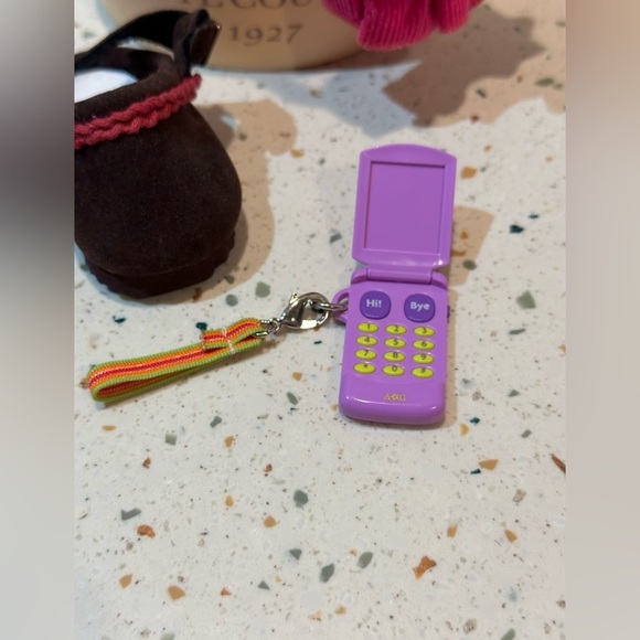 American Girl Doll 18”‎ Accessories Trio, Shoes, Cellphone, and Purse - Picture 3 of 11